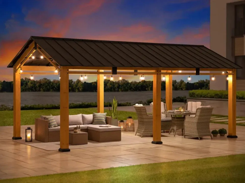 What’s the Difference Between Gable and Two‑Tier Roofs—and Which Cools Better?